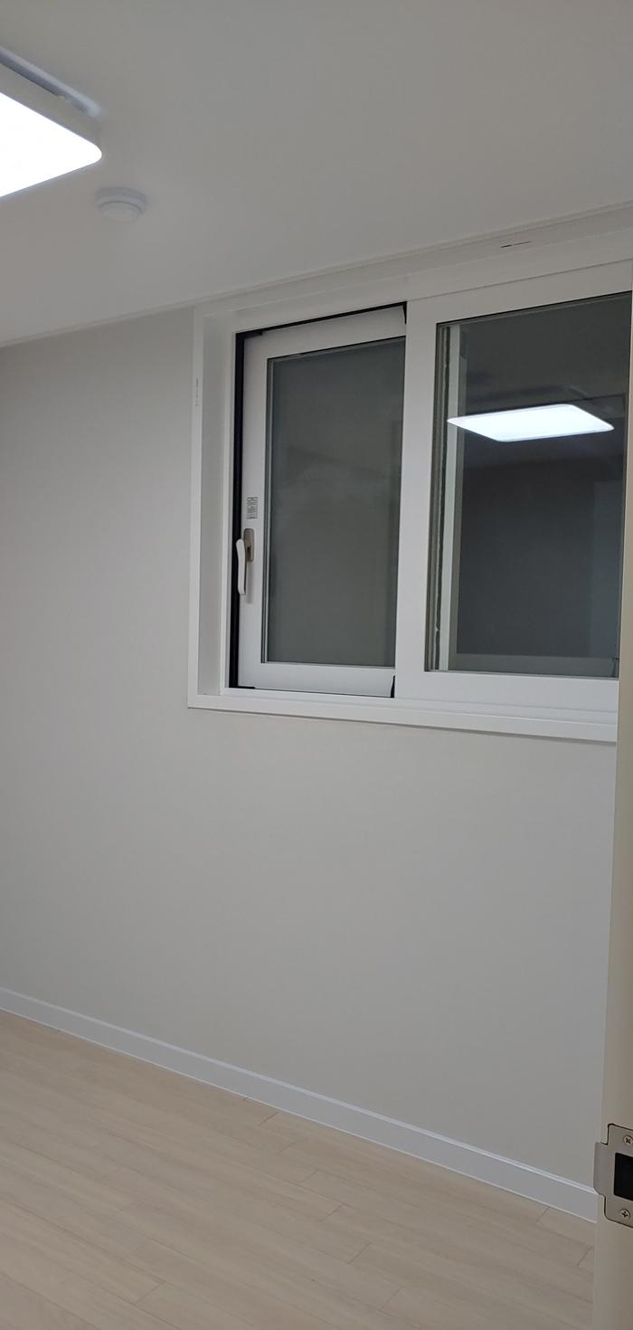 833513927_vXWJYPgE_6ba170f8659b98603b5a2cc683385f64cf724d3f.jpg 이미지크게보기