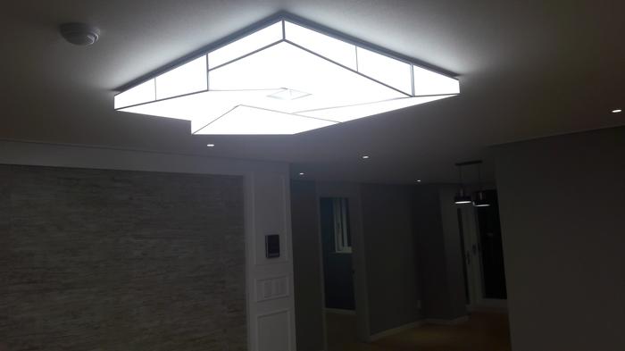 833513927_xiYPBT0G_70be8df82cbeb1ead434d89f9a8bedbc548fcec1.jpg 이미지크게보기